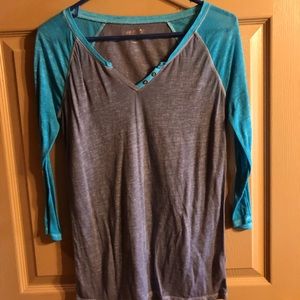 3 quarter sleeve shirt